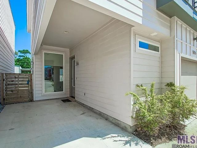 9855 Red Stick Crossing Ave, Baton Rouge, LA 70815