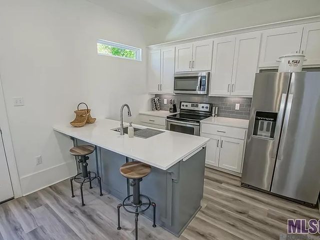 9855 Red Stick Crossing Ave, Baton Rouge, LA 70815
