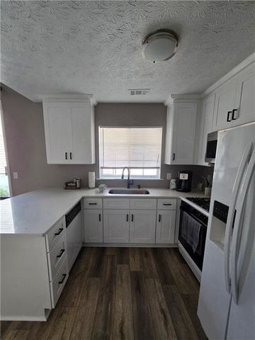 231 Windcroft Lane NW, Acworth, GA 30101