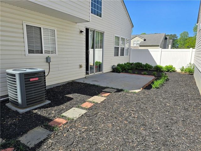 231 Windcroft Lane NW, Acworth, GA 30101