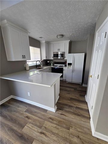 231 Windcroft Lane NW, Acworth, GA 30101