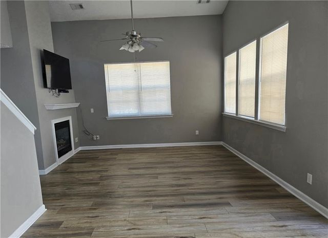 231 Windcroft Lane NW, Acworth, GA 30101