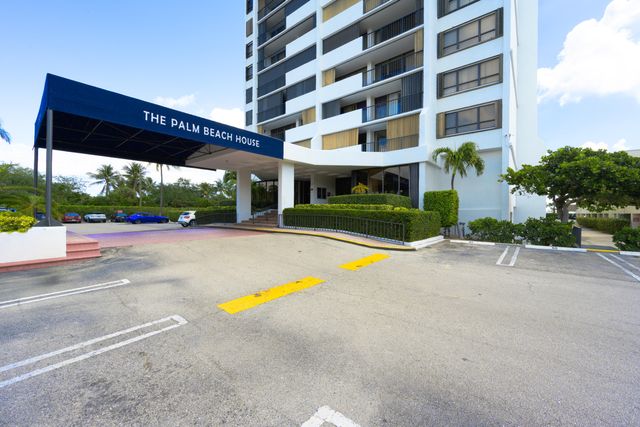 5600 N Flagler Drive Unit 910, West Palm Beach, FL 33407