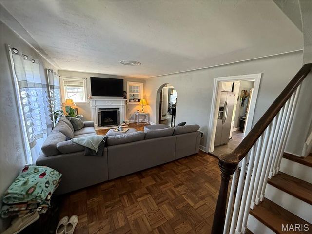2623 Sims Avenue, Overland, MO 63114