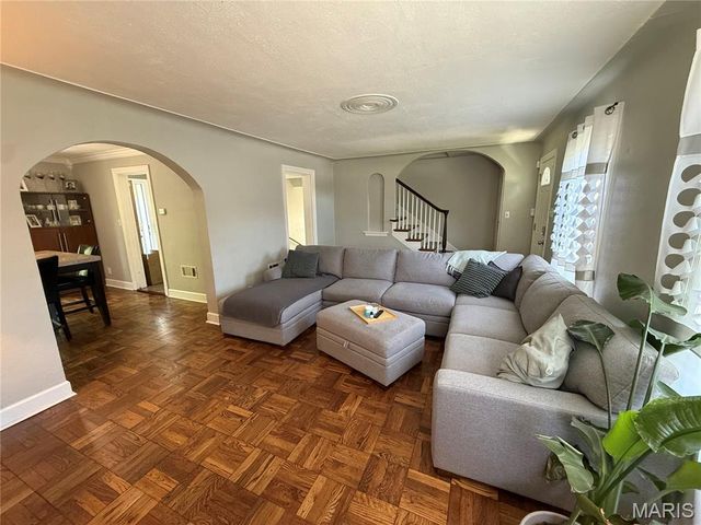 2623 Sims Avenue, Overland, MO 63114