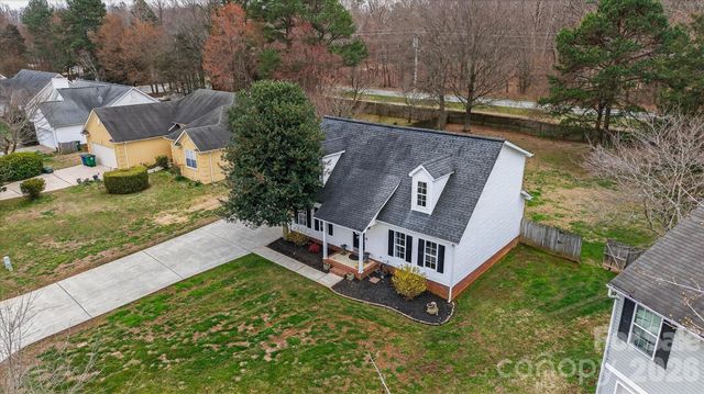6107 Colchester Lane, Matthews, NC 28104