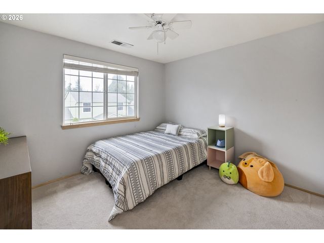 15006 Se SIEBEN CREEK Dr, Clackamas, OR 97015