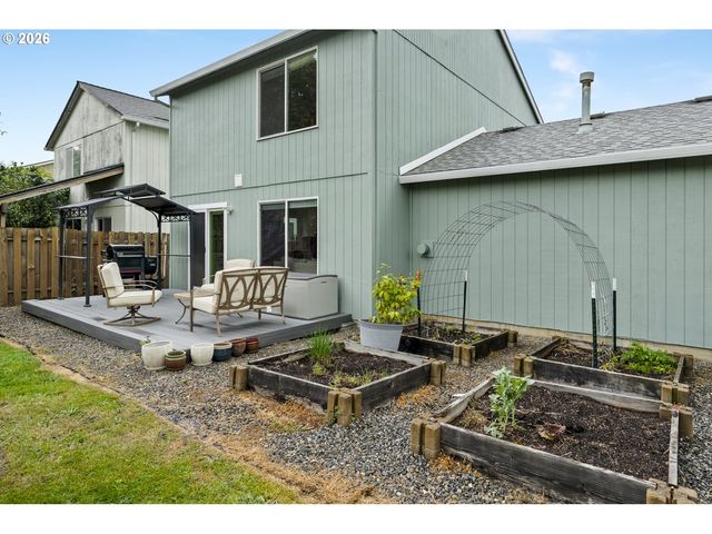 15006 Se SIEBEN CREEK Dr, Clackamas, OR 97015