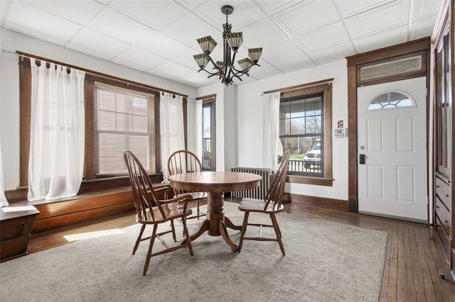 637 E 10th Ave, Tarentum, PA 15084