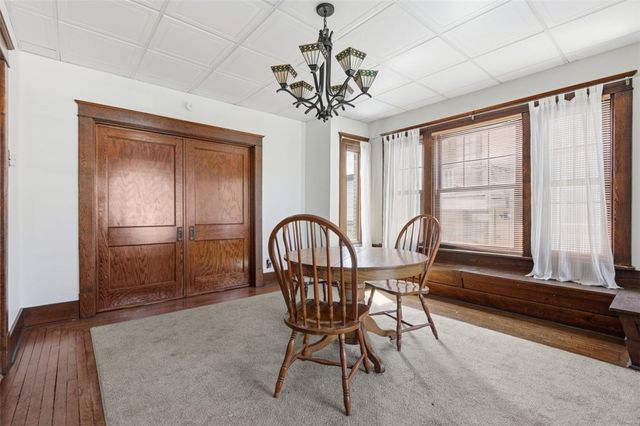 637 E 10th Ave, Tarentum, PA 15084