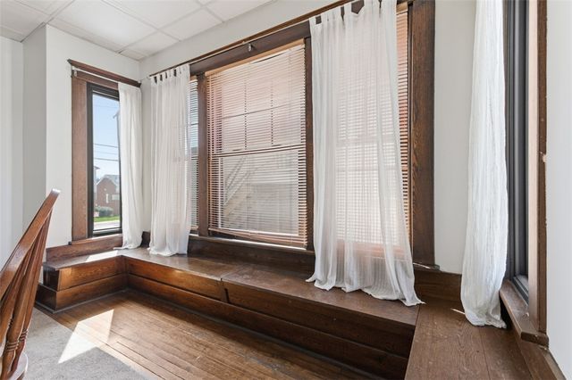 637 E 10th Ave, Tarentum, PA 15084