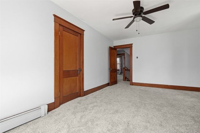 637 E 10th Ave, Tarentum, PA 15084