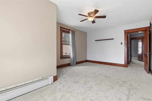 637 E 10th Ave, Tarentum, PA 15084