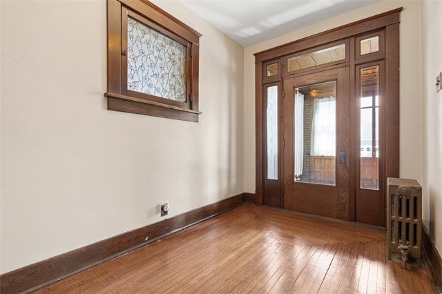 637 E 10th Ave, Tarentum, PA 15084