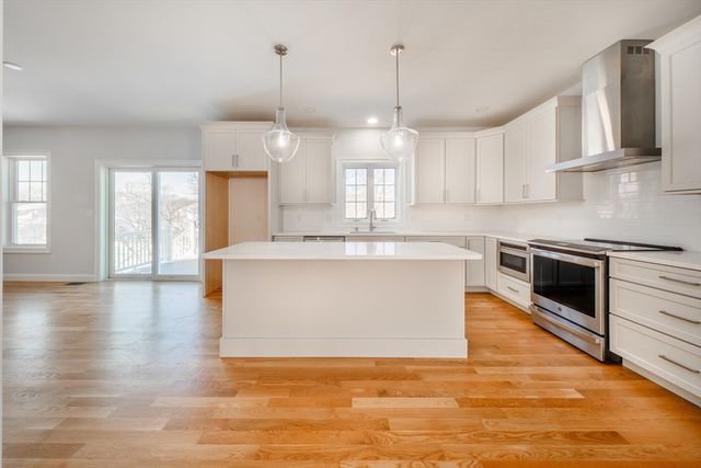 22 Strongwater Drive, Salem, MA 01970