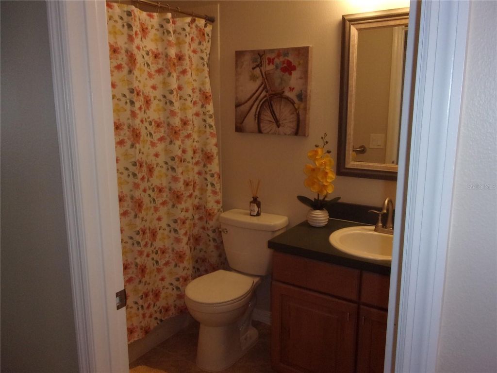 Image 11 of property listing at 1519 LALIQUE LANE, Orlando, FL 32828