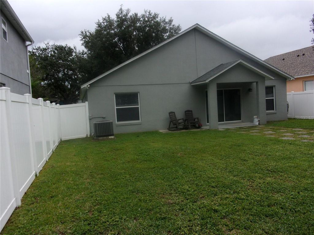 Image 23 of property listing at 1519 LALIQUE LANE, Orlando, FL 32828
