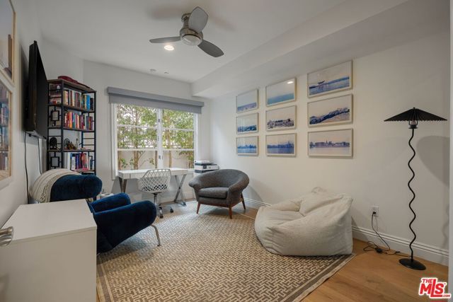 718 N Croft Avenue 102, Los Angeles, CA 90069