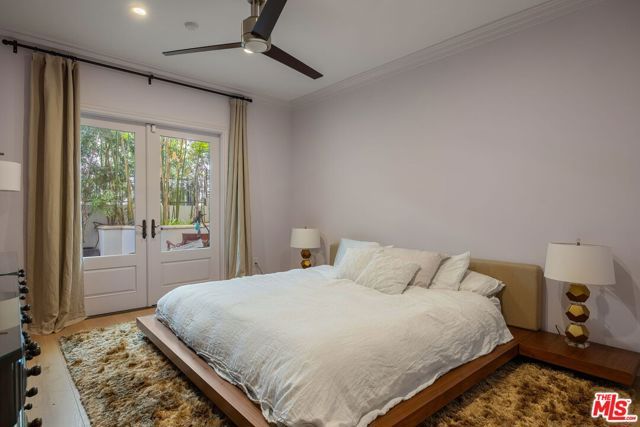 718 N Croft Avenue 102, Los Angeles, CA 90069