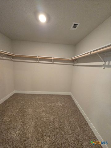 1420 Parkwood, Seguin, TX 78155