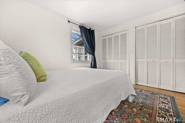 19 Lyncrest Drive, Norwalk, CT 06851