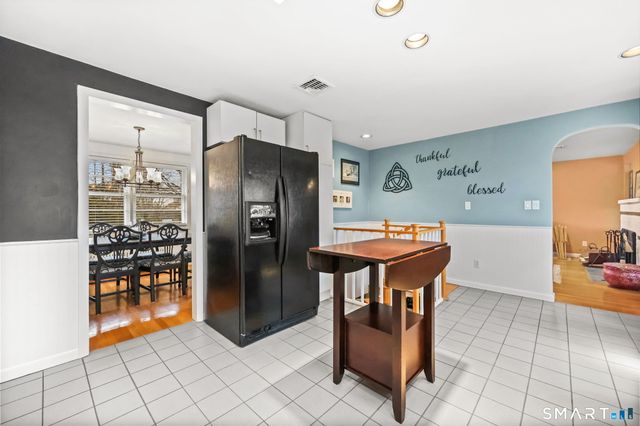 19 Lyncrest Drive, Norwalk, CT 06851