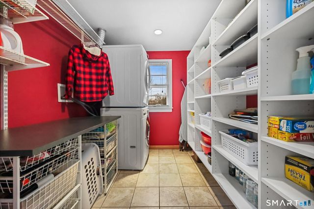 19 Lyncrest Drive, Norwalk, CT 06851