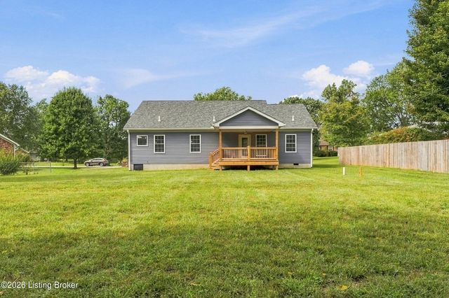 180 Azure Dr, Mt Washington, KY 40047