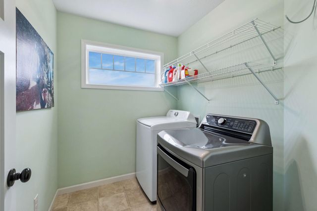 1098 Prairie View Lane, Waconia, MN 55387