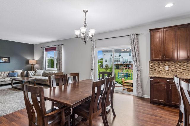 1098 Prairie View Lane, Waconia, MN 55387