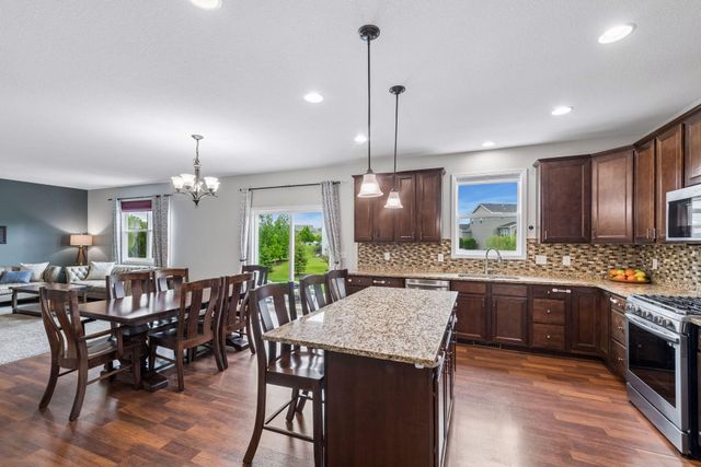 1098 Prairie View Lane, Waconia, MN 55387