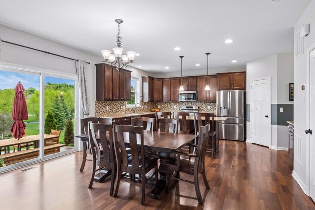 1098 Prairie View Lane, Waconia, MN 55387