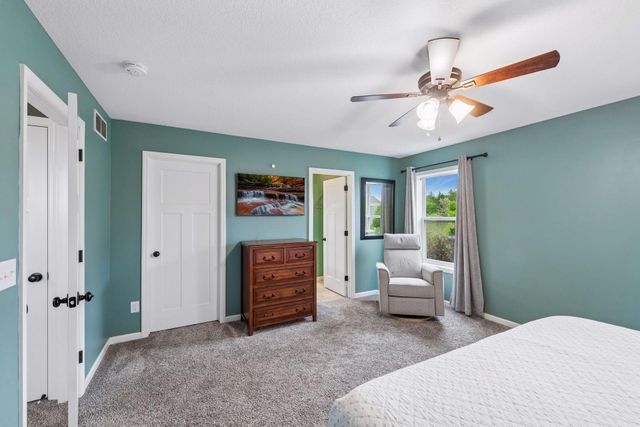 1098 Prairie View Lane, Waconia, MN 55387