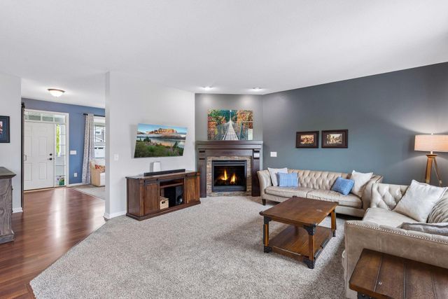 1098 Prairie View Lane, Waconia, MN 55387