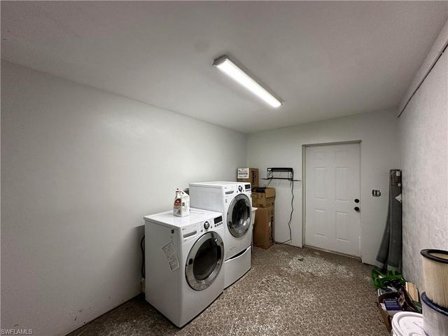 16940 Tarpon WAY, North Fort Myers, FL 33917