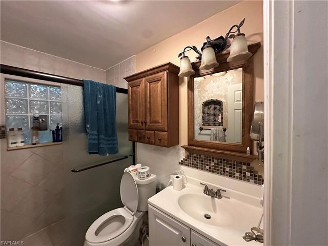 16940 Tarpon WAY, North Fort Myers, FL 33917