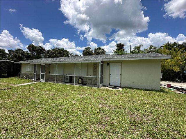 16940 Tarpon WAY, North Fort Myers, FL 33917