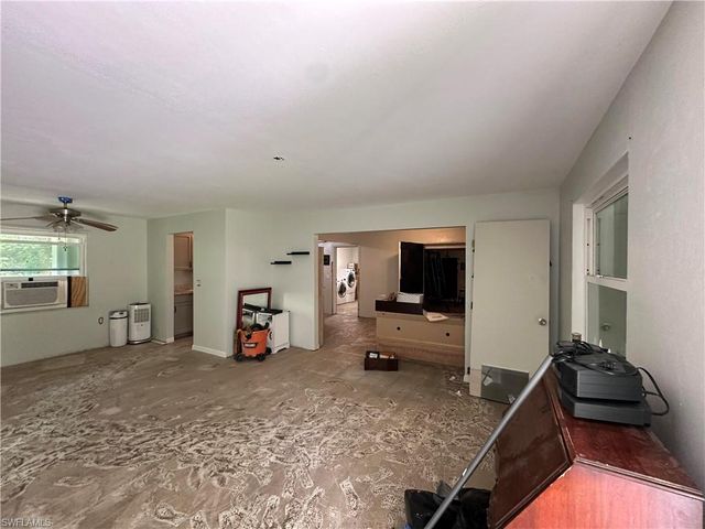 16940 Tarpon WAY, North Fort Myers, FL 33917
