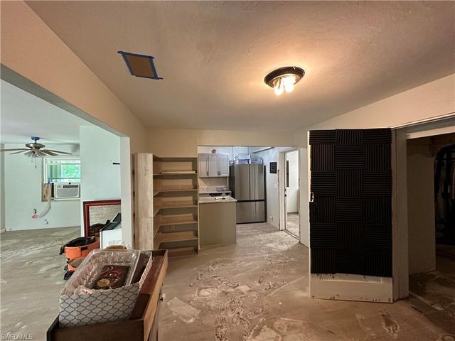 16940 Tarpon WAY, North Fort Myers, FL 33917