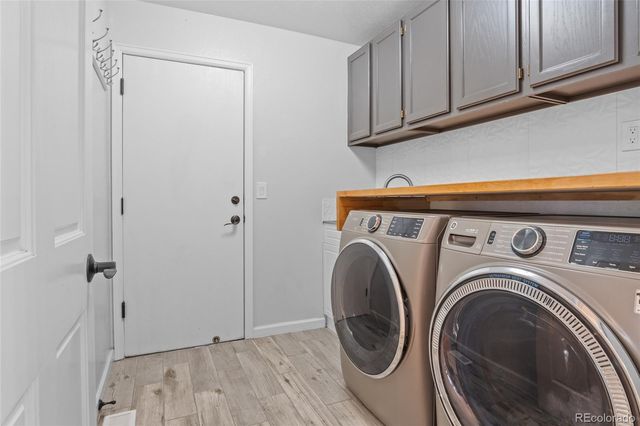 1721 E Phillips Avenue, Centennial, CO 80122