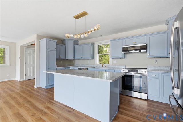 2224 Overlook Rd, Powhatan, VA 23139