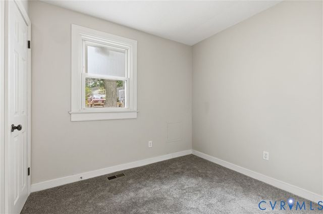 2224 Overlook Rd, Powhatan, VA 23139