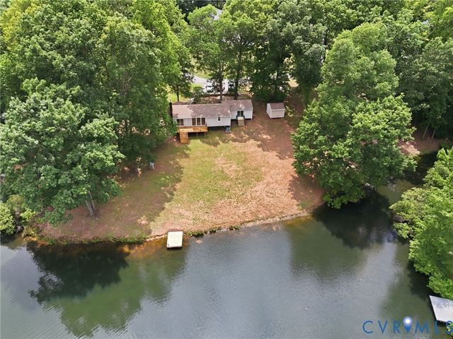 2224 Overlook Rd, Powhatan, VA 23139