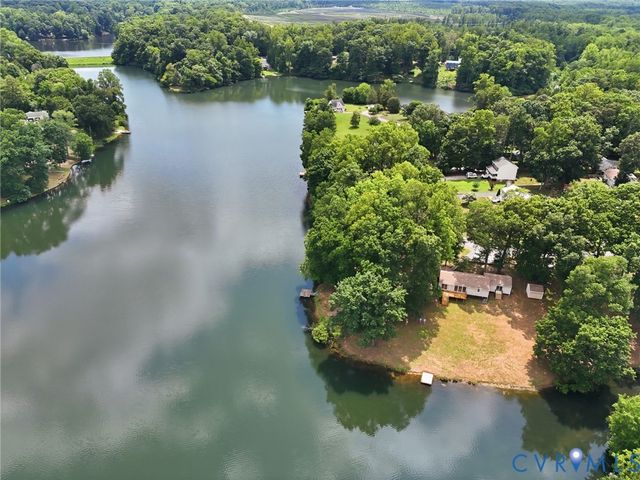 2224 Overlook Rd, Powhatan, VA 23139
