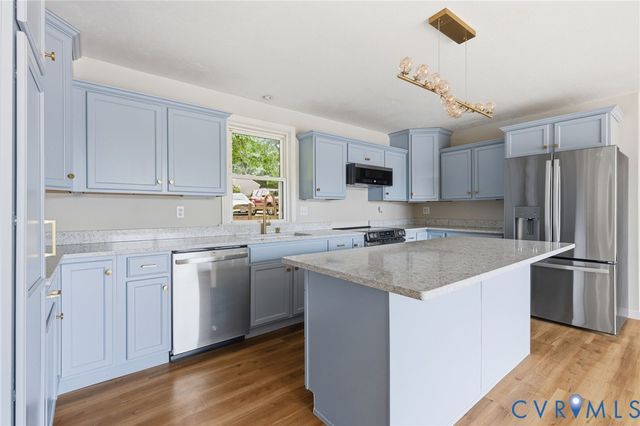 2224 Overlook Rd, Powhatan, VA 23139