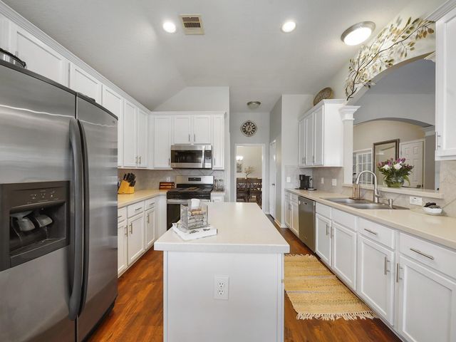 2307 Megellan Point Lane, Pearland, TX 77584