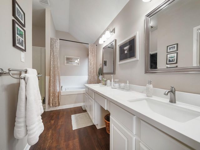 2307 Megellan Point Lane, Pearland, TX 77584