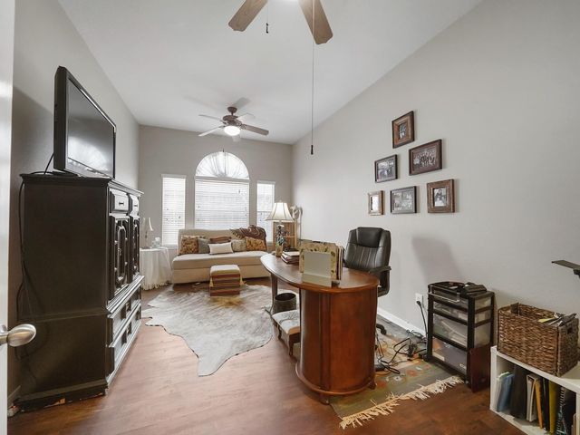 2307 Megellan Point Lane, Pearland, TX 77584