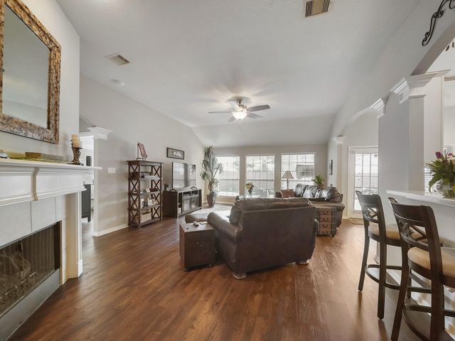 2307 Megellan Point Lane, Pearland, TX 77584