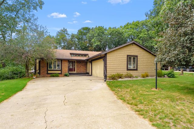 4038 Heights Lane, Kalamazoo, MI 49008